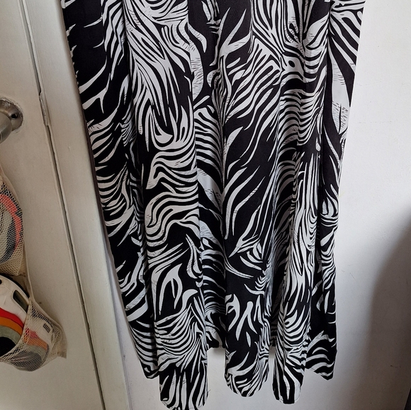 SHEIN 2XL Fringe Hem Tank Top & Zebra Print Skirt - Picture 15 of 17